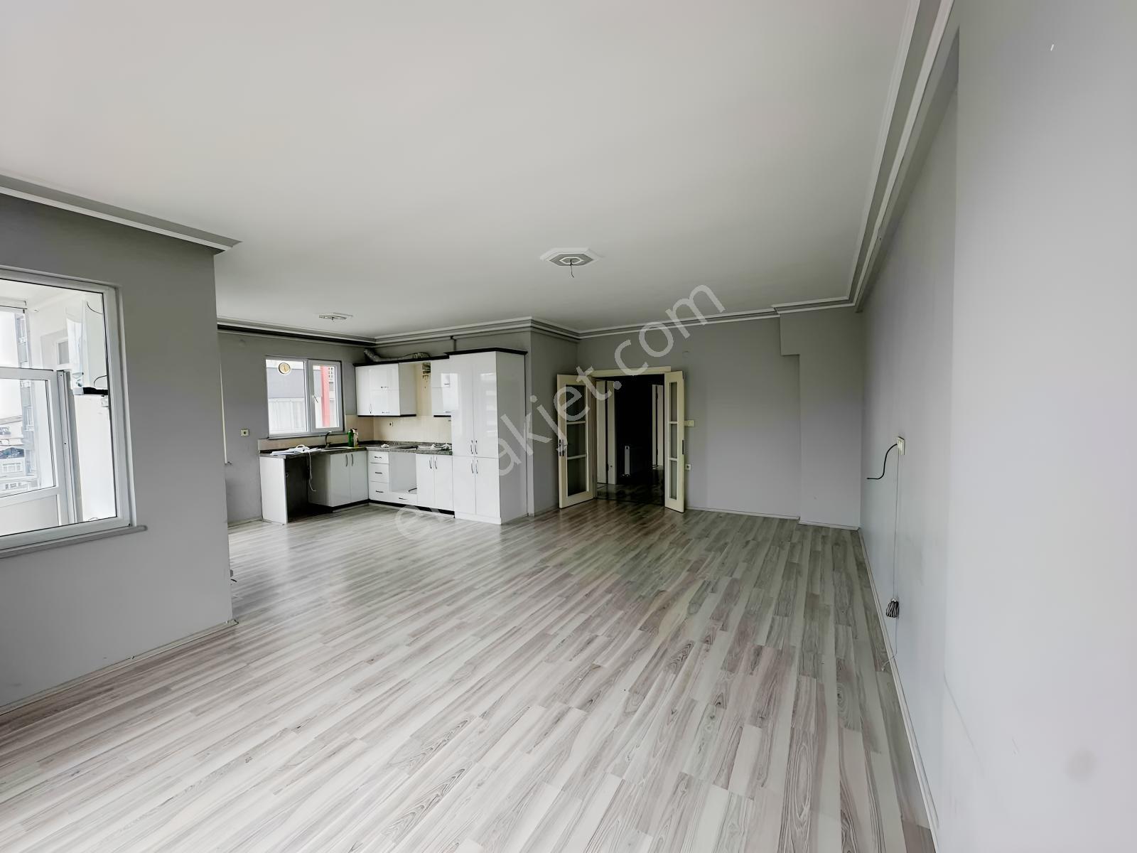 Karayelden Ramada Otel Karşısı Full Deniz Manzaralı Dubleks 5+1 — fotoğraf 2