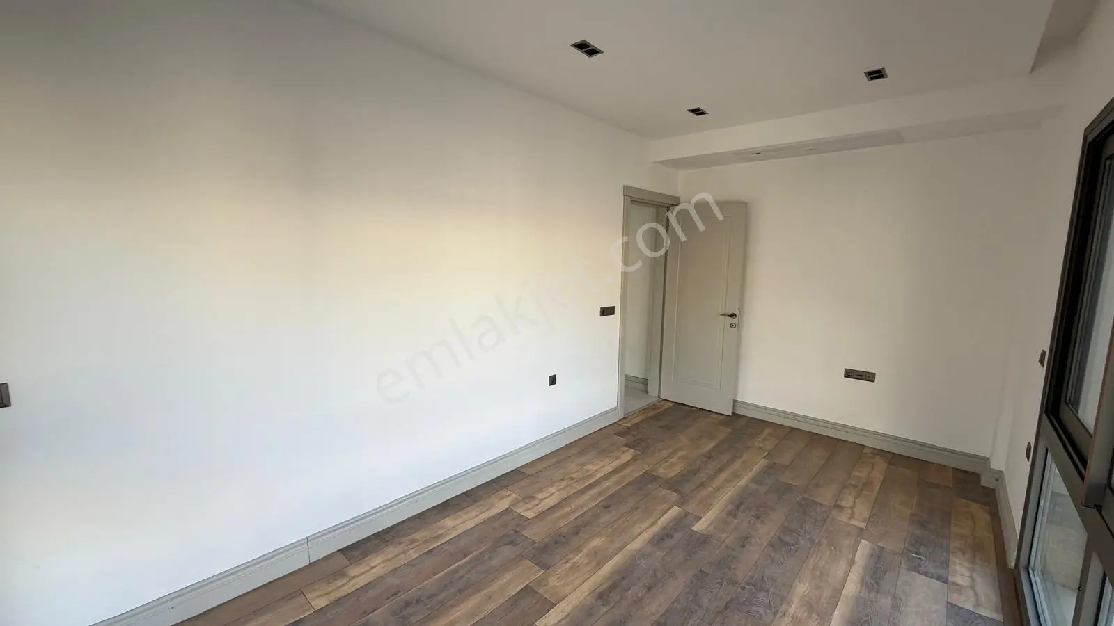 Kemalpaşa Yukarı Kızılca'da Müstakil Havuzlu 4 + 1 Satılık Villa — fotoğraf 25