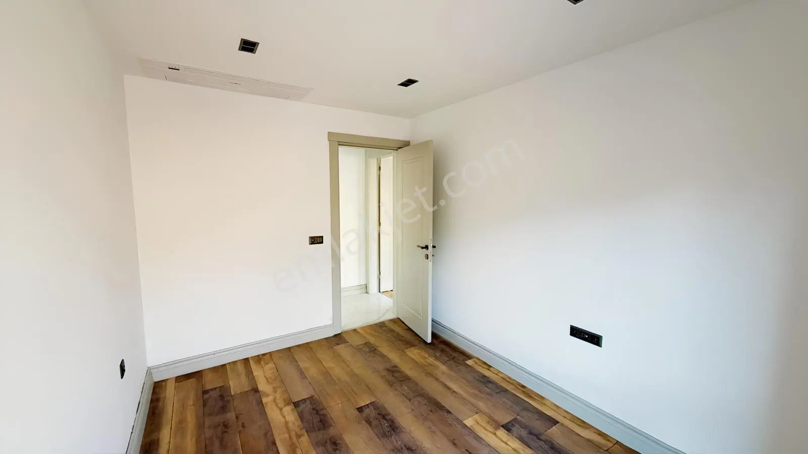 Kemalpaşa Yukarı Kızılca'da Müstakil Havuzlu 4 + 1 Satılık Villa — fotoğraf 26