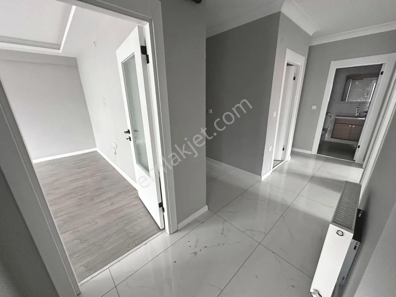 Misket Düzlükte Ara Katta Ön Cephe Full Yapılı 3+1 Satılık Daire — fotoğraf 13