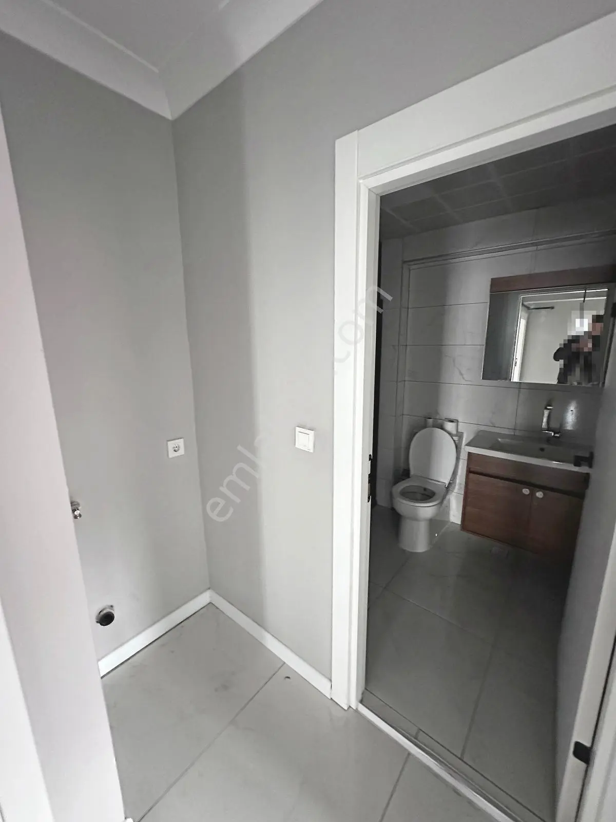 Misket Düzlükte Ara Katta Ön Cephe Full Yapılı 3+1 Satılık Daire — fotoğraf 17