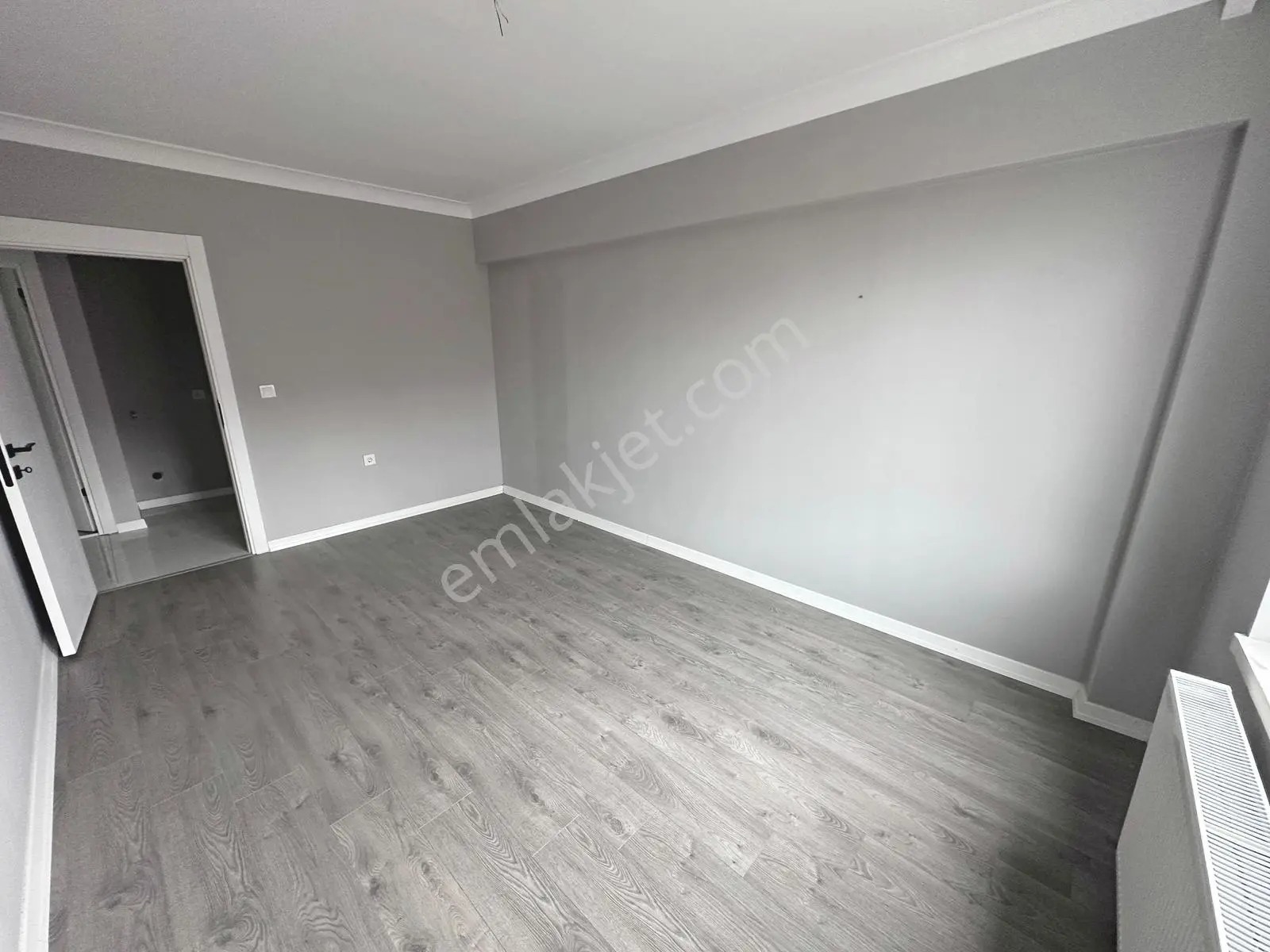 Misket Düzlükte Ara Katta Ön Cephe Full Yapılı 3+1 Satılık Daire — fotoğraf 19