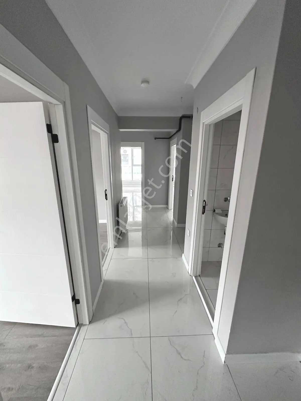 Misket Düzlükte Ara Katta Ön Cephe Full Yapılı 3+1 Satılık Daire — fotoğraf 23