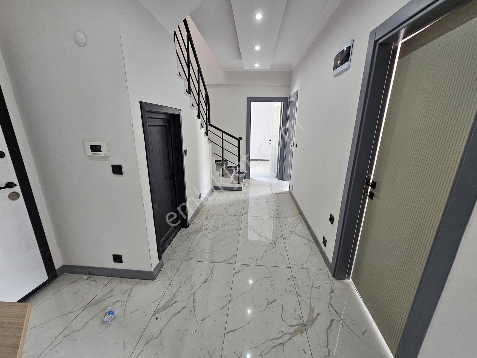 Onmax Burhaniye Merkezde 4+1 180 M2 Satılık Dubleks Daire — fotoğraf 30