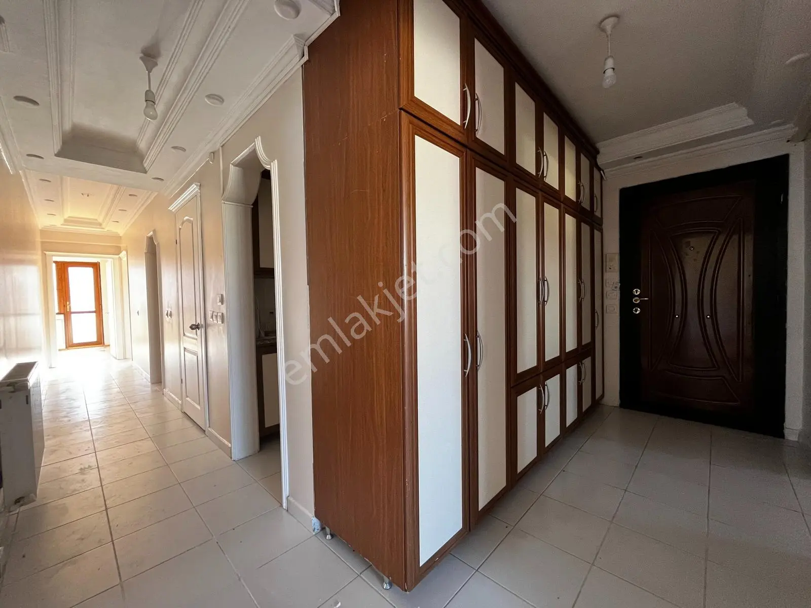 Dumlupınar Mah. 4+1 Afjetli 200m² Bakımlı Satılık Daire — fotoğraf 6