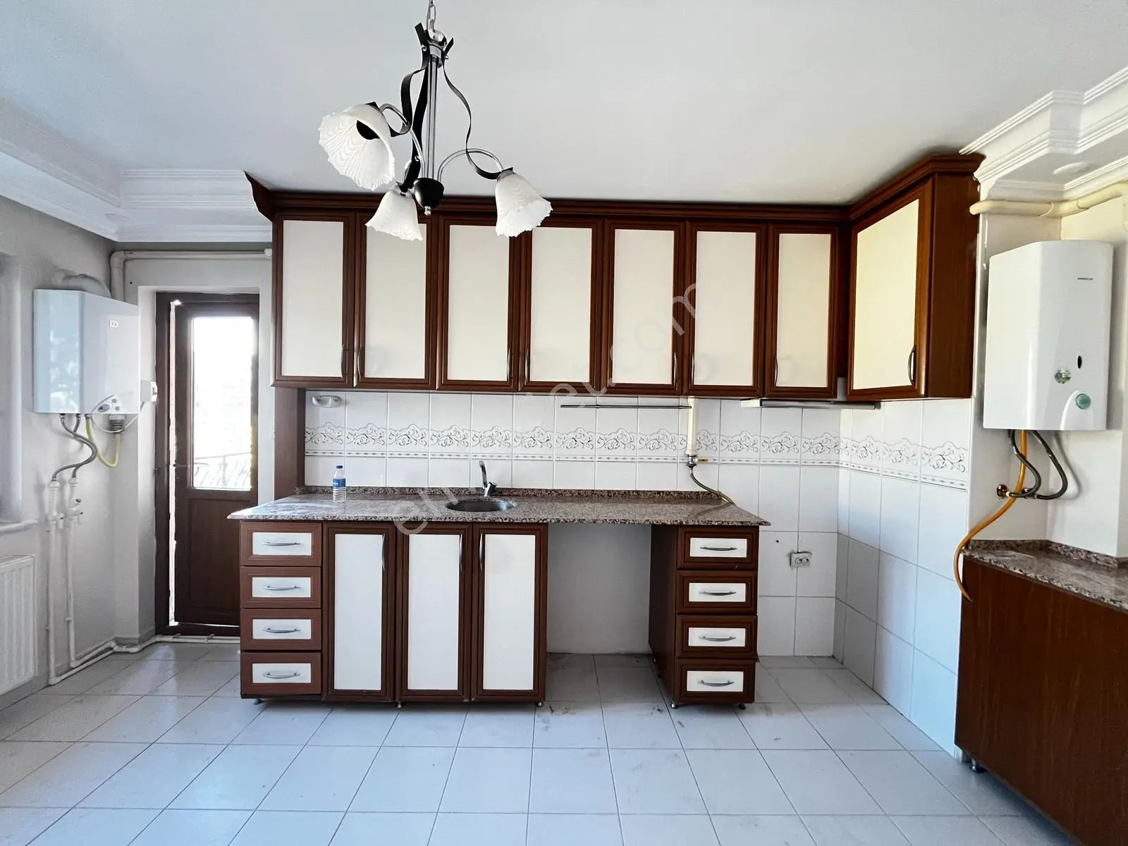 Dumlupınar Mah. 4+1 Afjetli 200m² Bakımlı Satılık Daire — fotoğraf 10