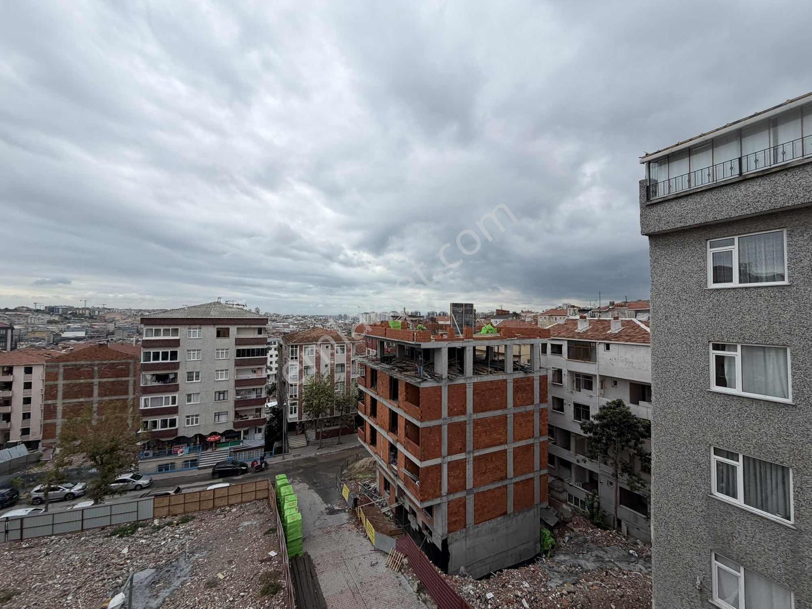 Güngören Merkez Mah 2+1 75m2 4.kat 26 Yaş Satılık Daire — fotoğraf 9