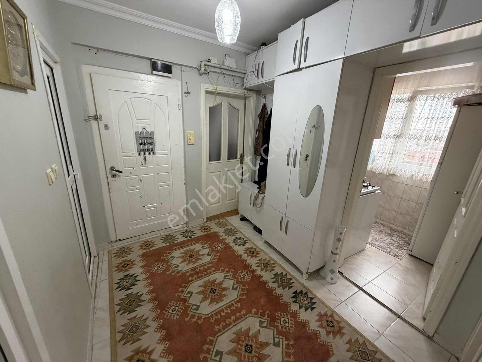 Güngören Merkez Mah 2+1 75m2 4.kat 26 Yaş Satılık Daire — fotoğraf 11