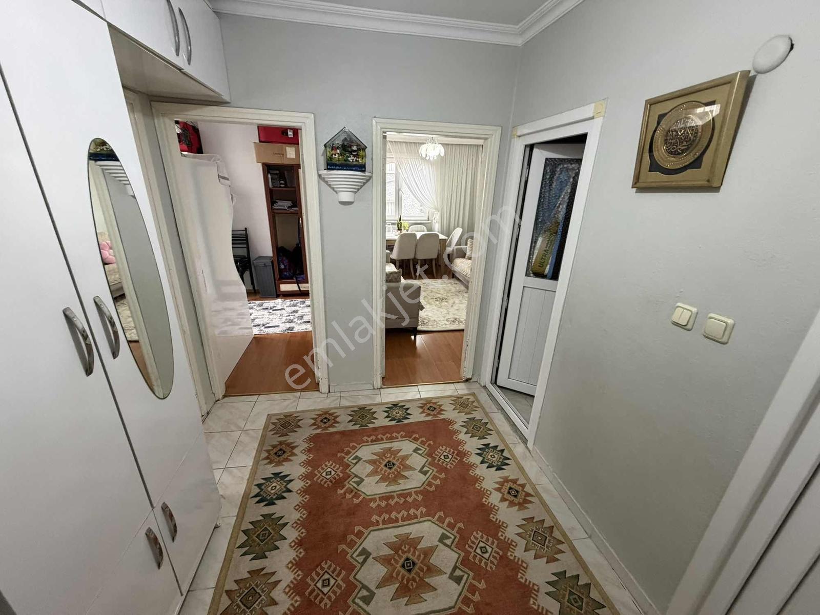 Güngören Merkez Mah 2+1 75m2 4.kat 26 Yaş Satılık Daire — fotoğraf 12