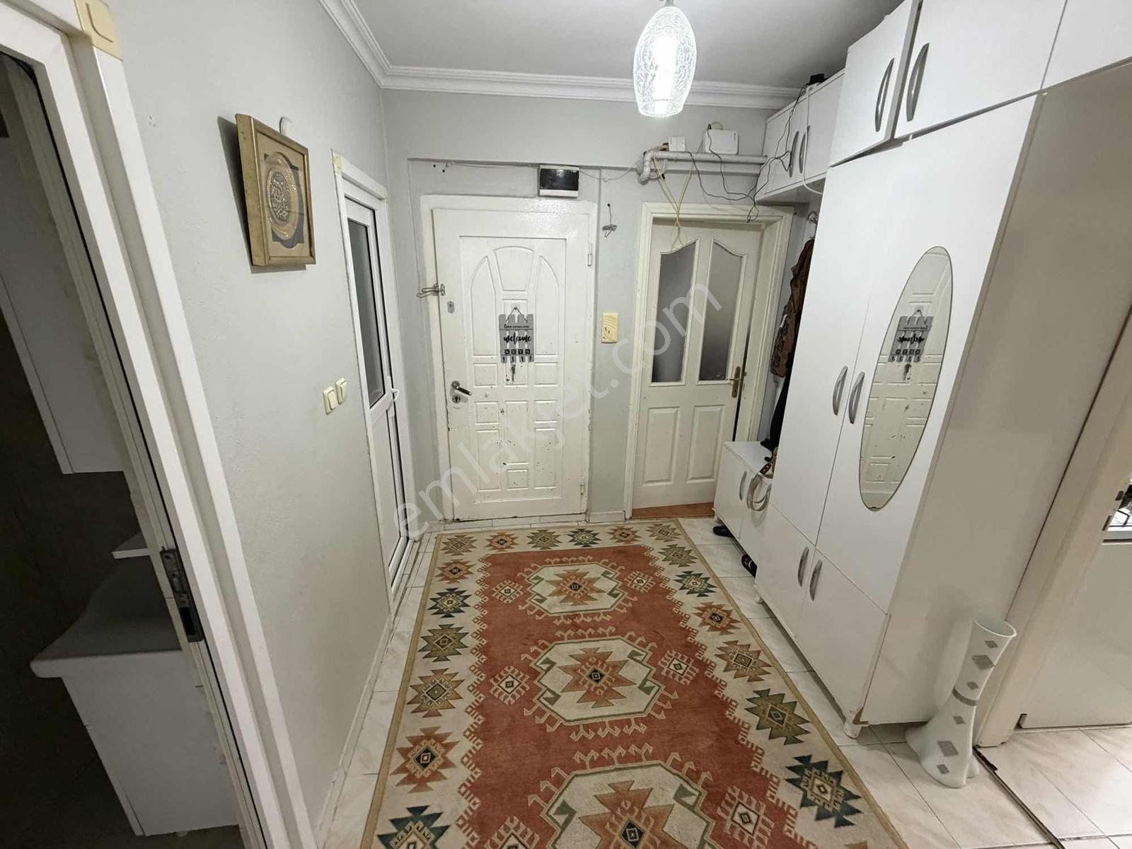 Güngören Merkez Mah 2+1 75m2 4.kat 26 Yaş Satılık Daire — fotoğraf 13
