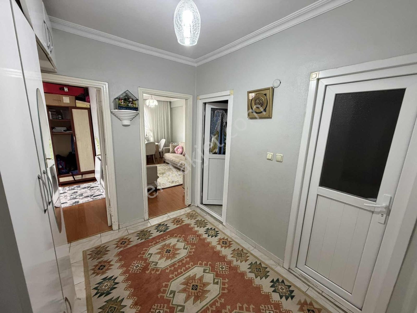 Güngören Merkez Mah 2+1 75m2 4.kat 26 Yaş Satılık Daire — fotoğraf 14