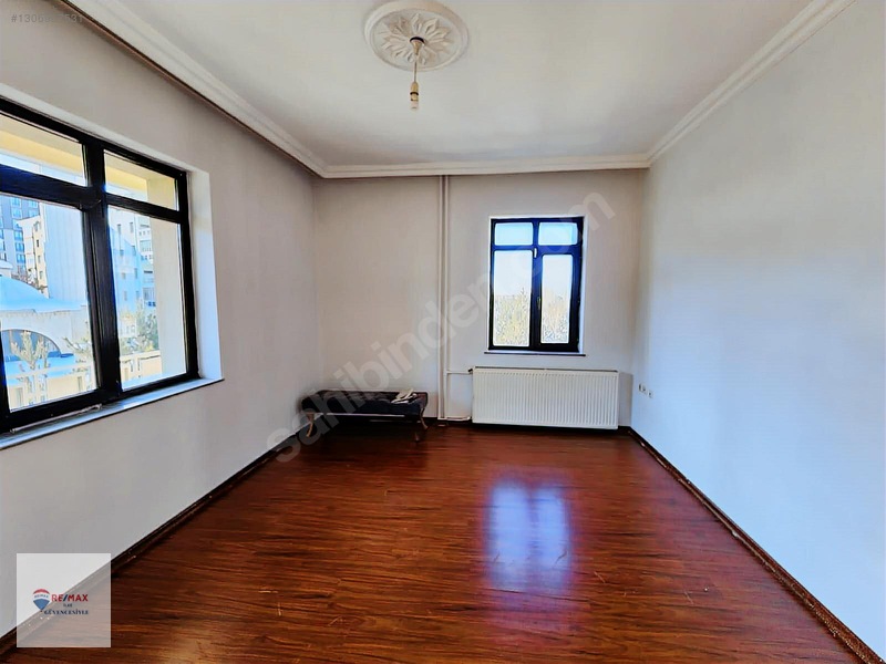 Remax İlke'den Terminal Caddesinde 3+1 Full Yapılı Satılık Daire — fotoğraf 6