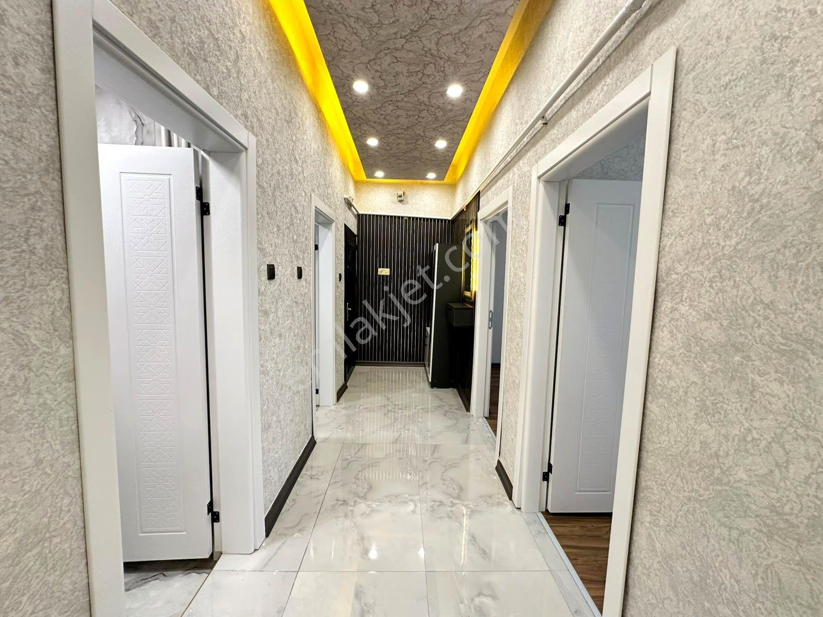 Uzman Emlak'dan Aşağıeğlence Mh'de Ultralüx Yapılı Yüksek Giriş 2,5+1 Daire — fotoğraf 18