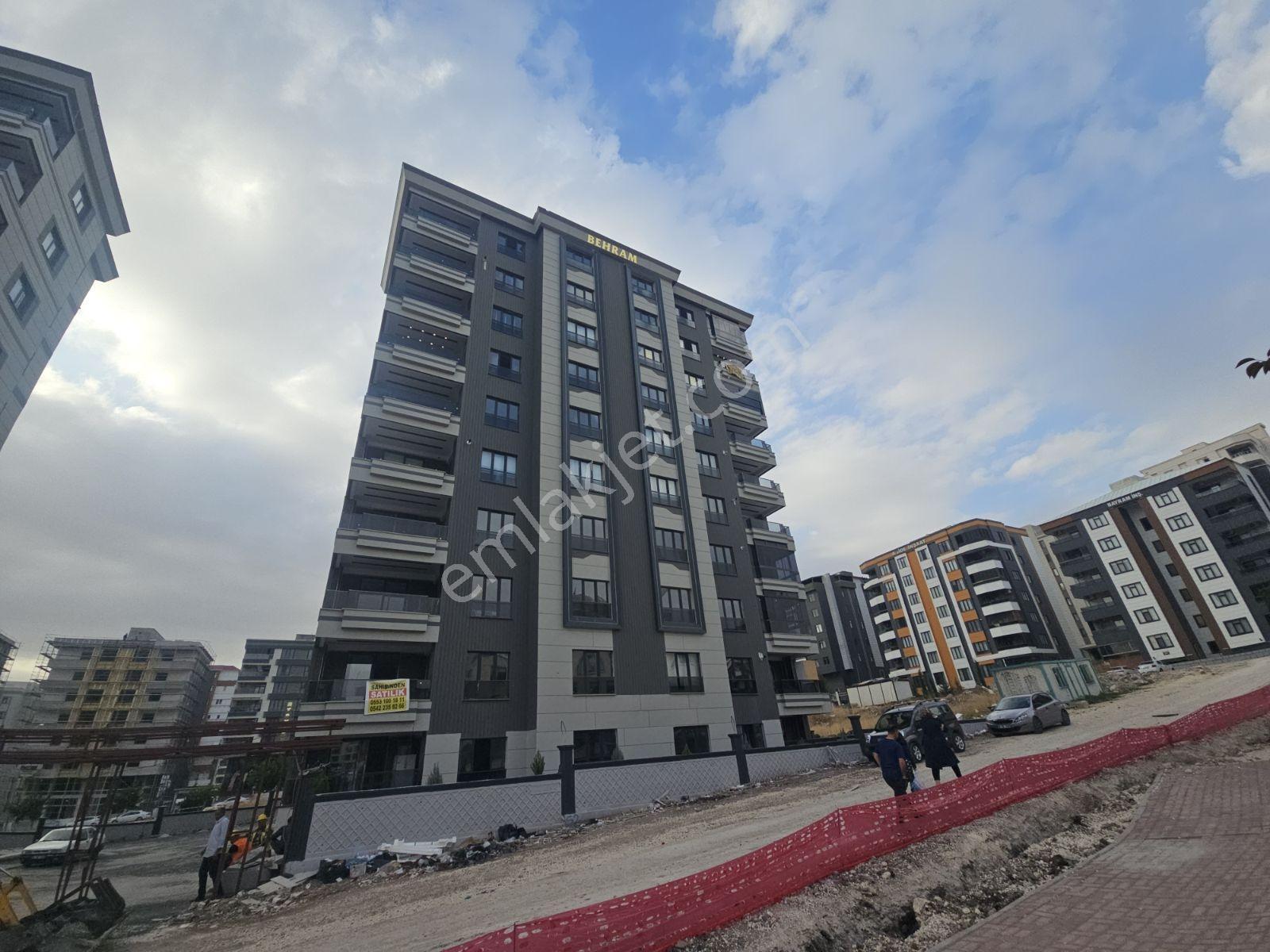 Ulaş Emlaktan Doğukentte 4+1 Sıfır Lüks Daire