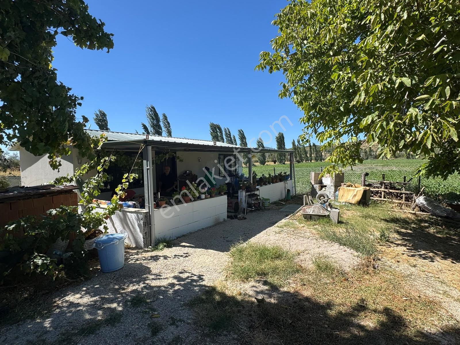 Uşak Hasanköy Köyü Satılık 27.000 M2 Tarla — fotoğraf 4