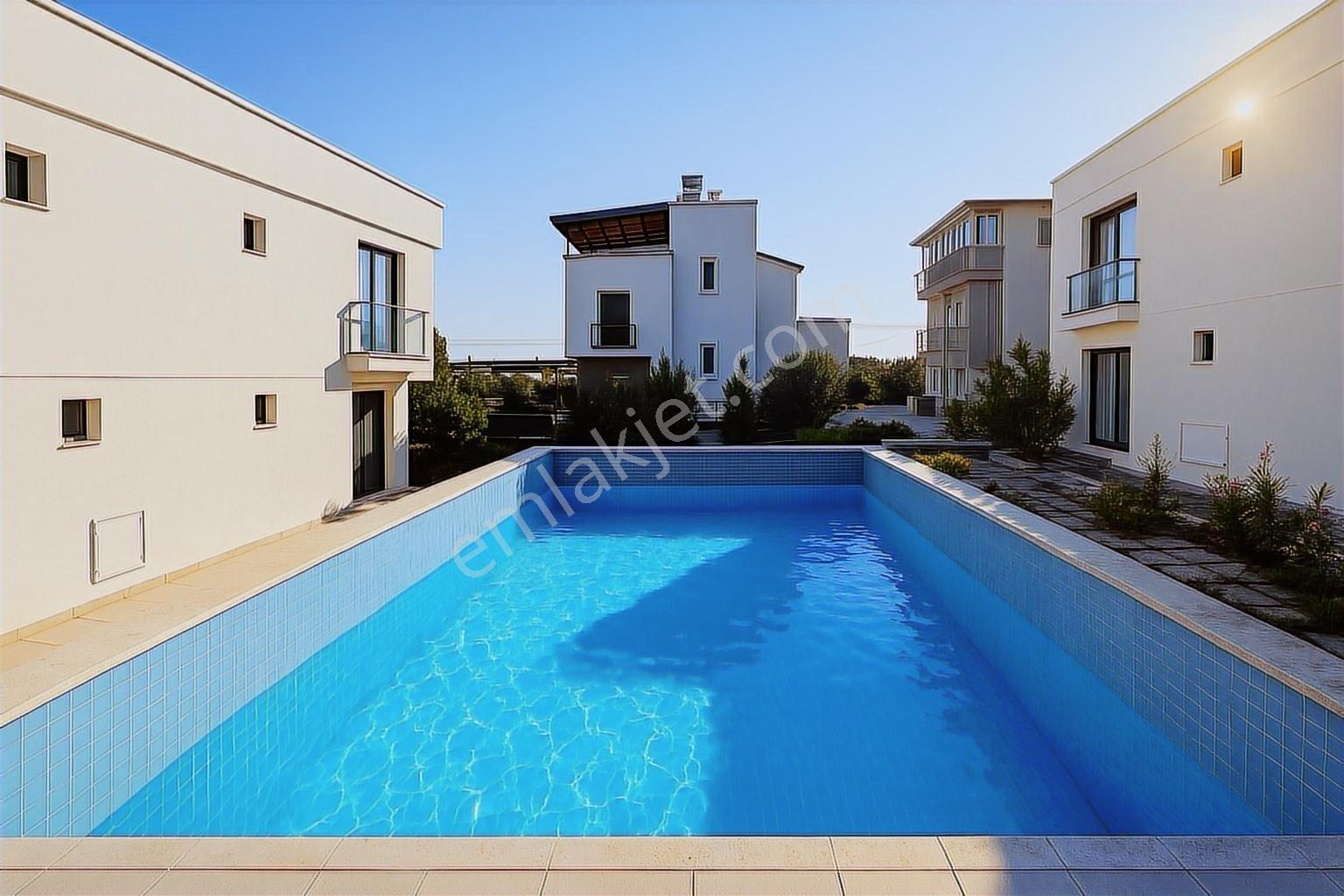 Karaağaç'Da Denize 150 M | Havuzlu 3+1 Villa | Artur Yanı