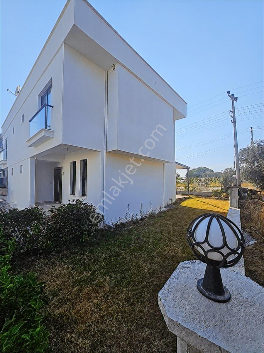 Karaağaç'da Denize 150 M | Havuzlu 3+1 Villa | Artur Yanı — fotoğraf 2