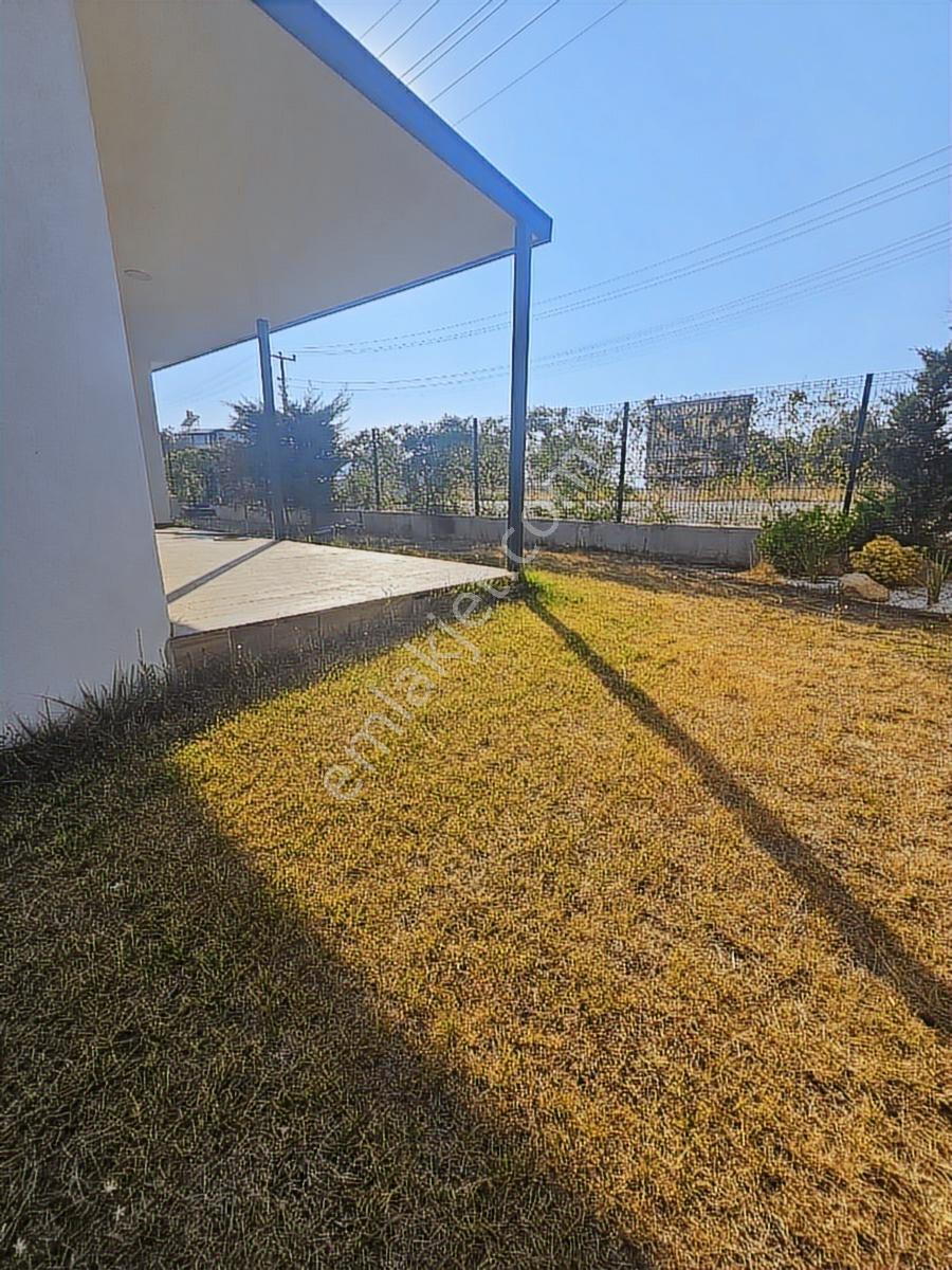 Karaağaç'da Denize 150 M | Havuzlu 3+1 Villa | Artur Yanı — fotoğraf 5