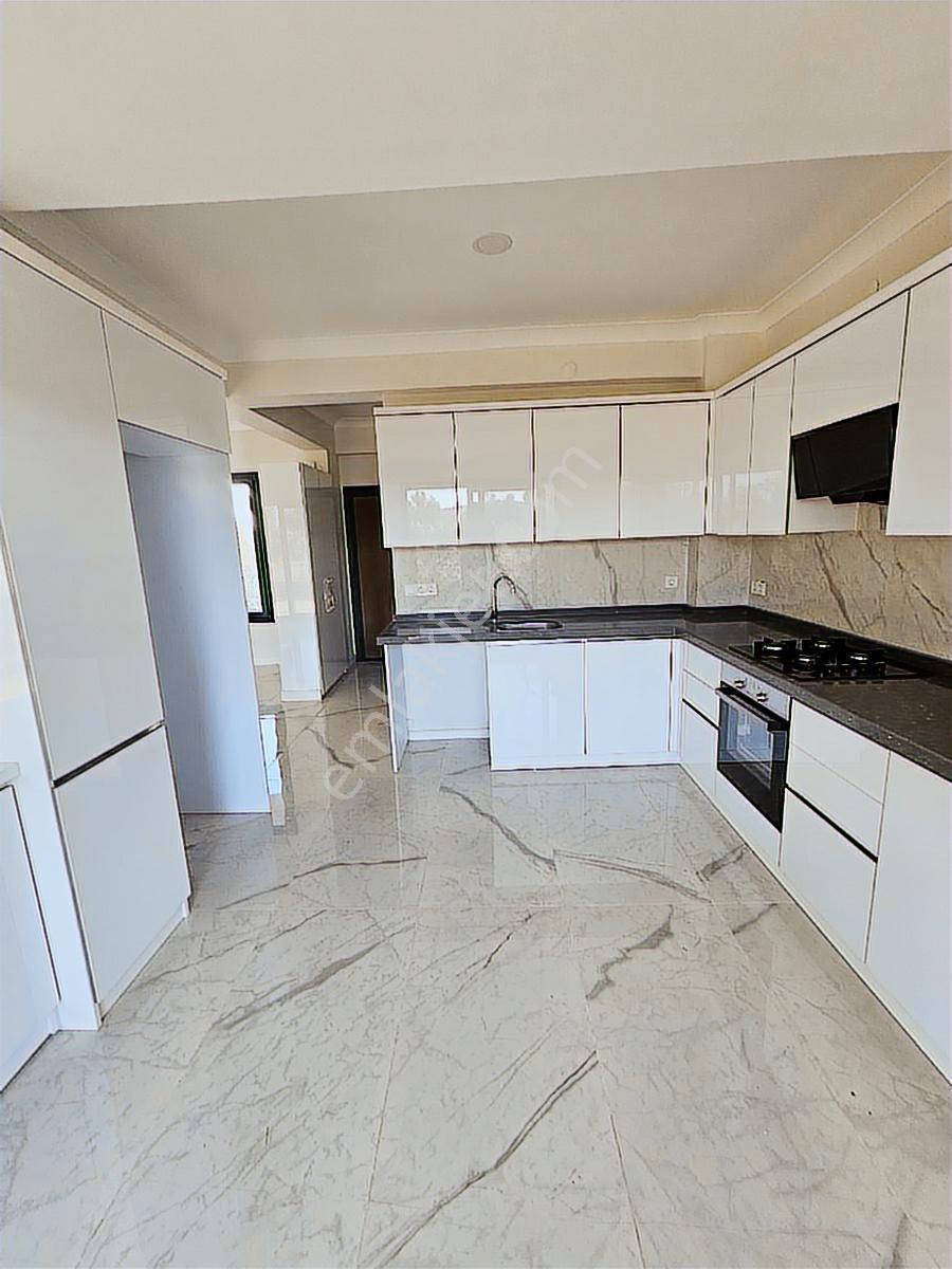 Karaağaç'da Denize 150 M | Havuzlu 3+1 Villa | Artur Yanı — fotoğraf 7