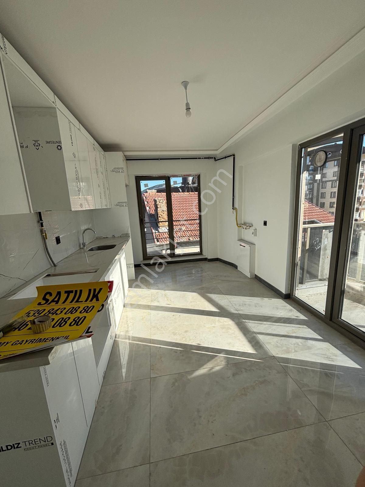 Isparta Merkez Karaağaç'ta 115 M² Asansörlü, Açık-kapalı Otoparklı 2+1 — fotoğraf 3