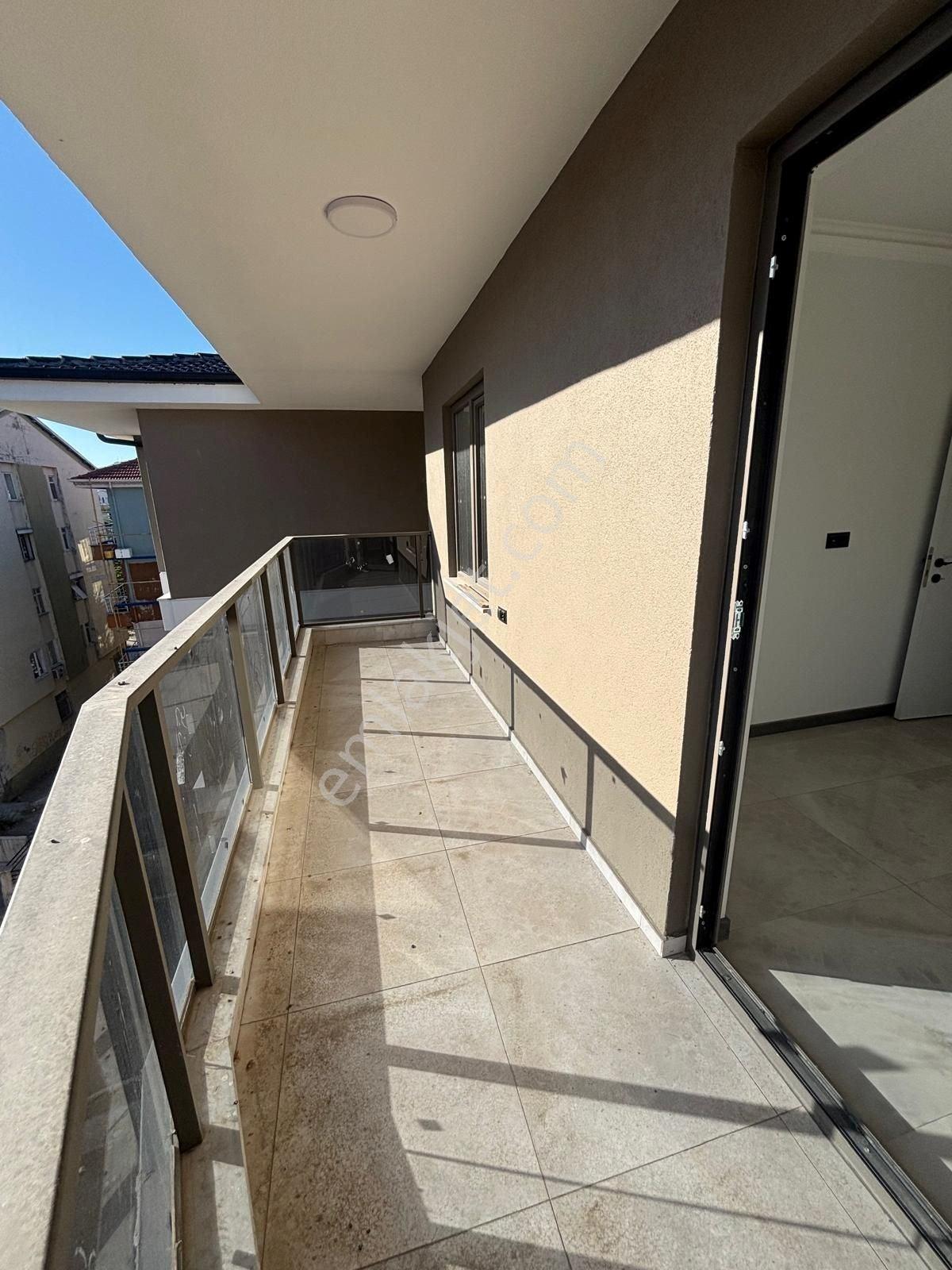 Isparta Merkez Karaağaç'ta 115 M² Asansörlü, Açık-kapalı Otoparklı 2+1 — fotoğraf 5