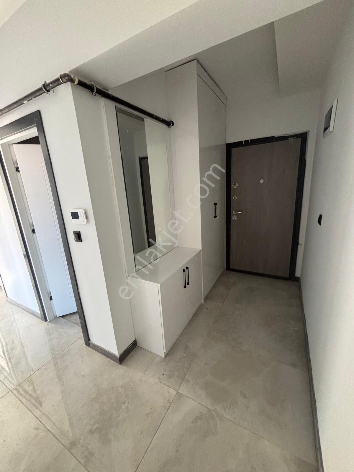 Isparta Merkez Karaağaç'ta 115 M² Asansörlü, Açık-kapalı Otoparklı 2+1 — fotoğraf 8