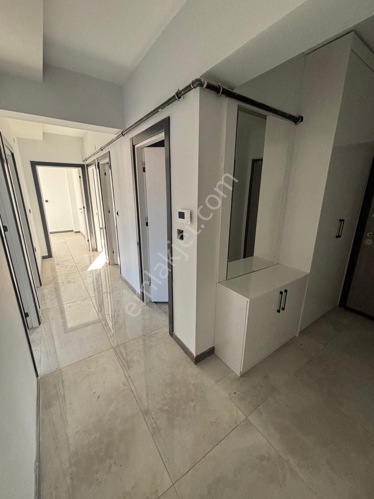 Isparta Merkez Karaağaç'ta 115 M² Asansörlü, Açık-kapalı Otoparklı 2+1 — fotoğraf 9