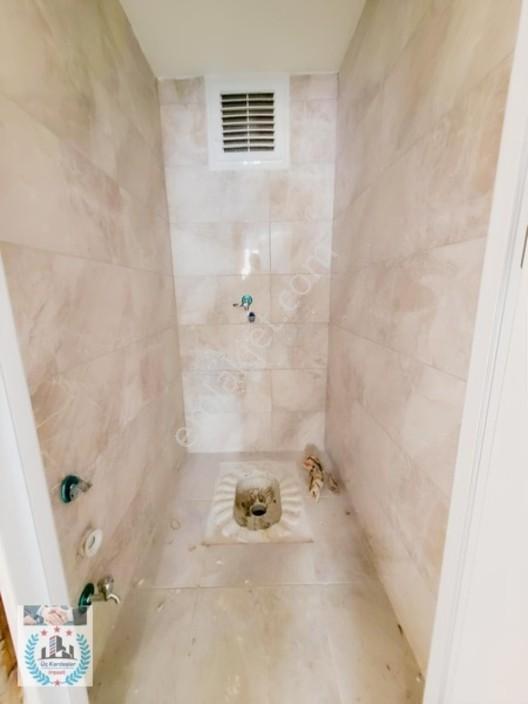 Üç Kardeşler'den İsmetpaşa Mh 2+1 Sıfır Köşebaşı Lüx Ara Kat — fotoğraf 15