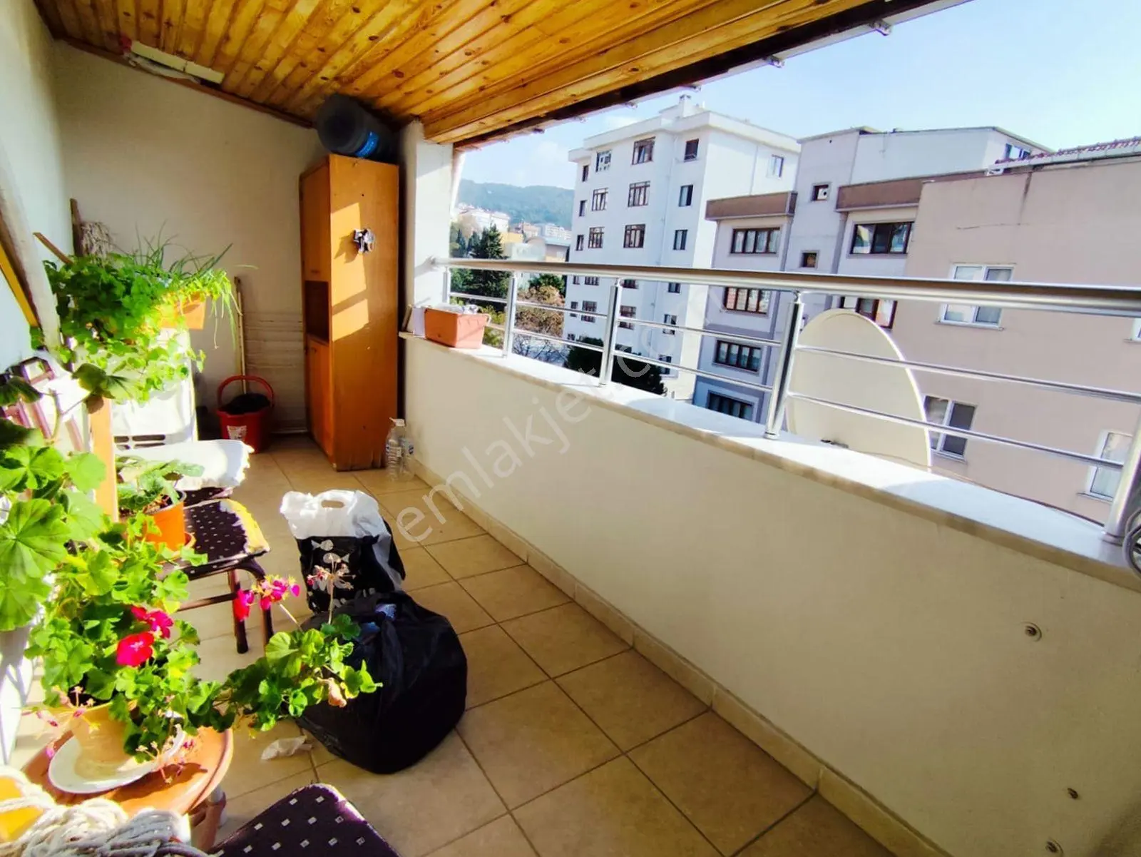 Mertcan'dan Çarşı Mah 33m2 Arsa Paylı Balkonlu 3+1 Çatı Katı Daire — fotoğraf 9