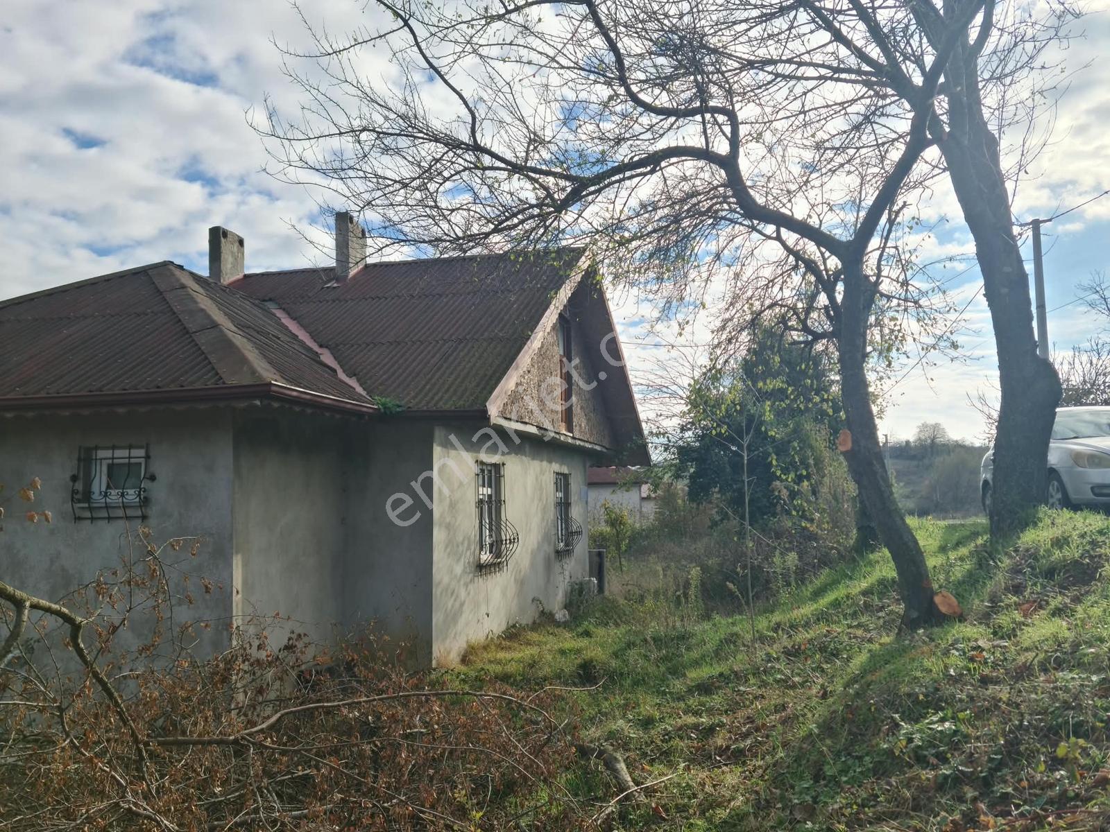 Remax Anı Dan Kocaeli Kartepe Eşmeahmediye De Satılık Arazi