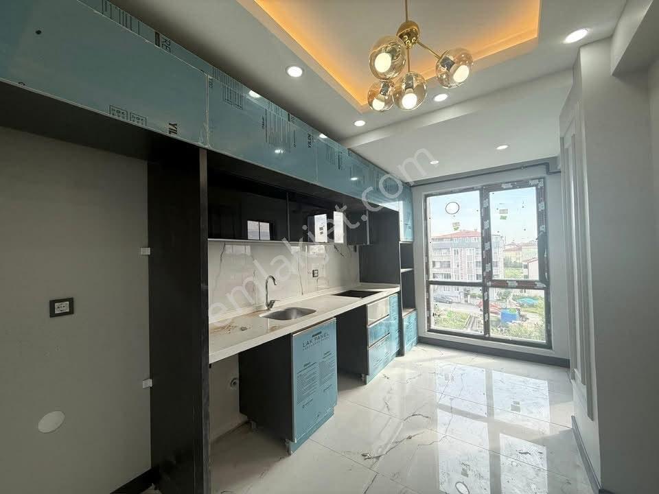 Cadde Gayrimenkul'den Eminevim Vb Uygun 3+1 Satılık Daire — fotoğraf 3