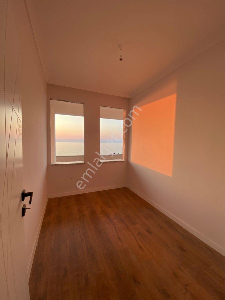 Yine *zeybek* Den Muhteşem Deniz Manzaralı Sıfır Daire İnebolu — fotoğraf 8