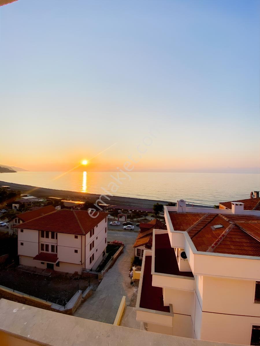 Yine *zeybek* Den Muhteşem Deniz Manzaralı Sıfır Daire İnebolu — fotoğraf 20