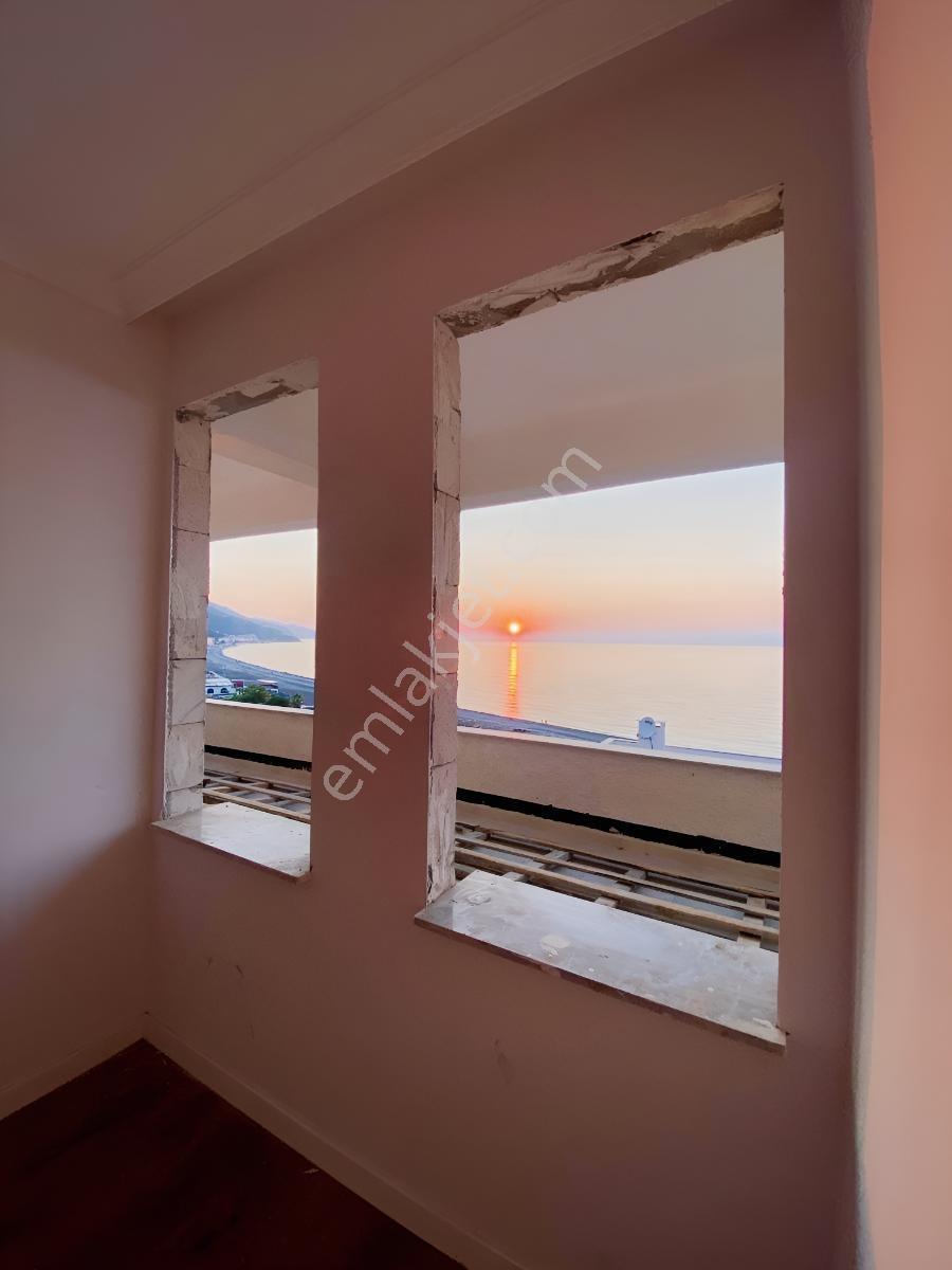 Yine *zeybek* Den Muhteşem Deniz Manzaralı Sıfır Daire İnebolu — fotoğraf 30