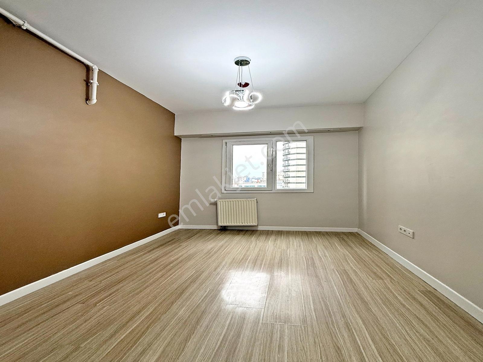 Merkezi Konumda Güvenlikli Sitede Yüksek Kira Getirili Daire — fotoğraf 11