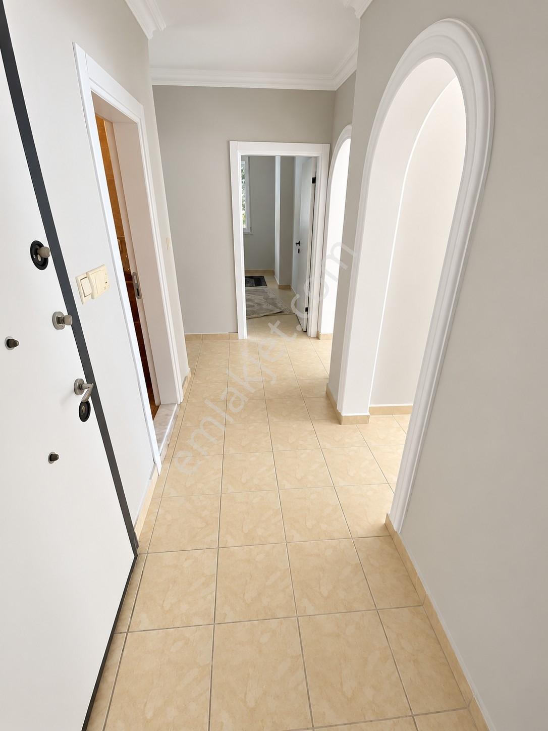 Mahmutlr 3+1 130m2 Havuz Asansör İskanlı Deniz 350m Kelepir Acil — fotoğraf 10