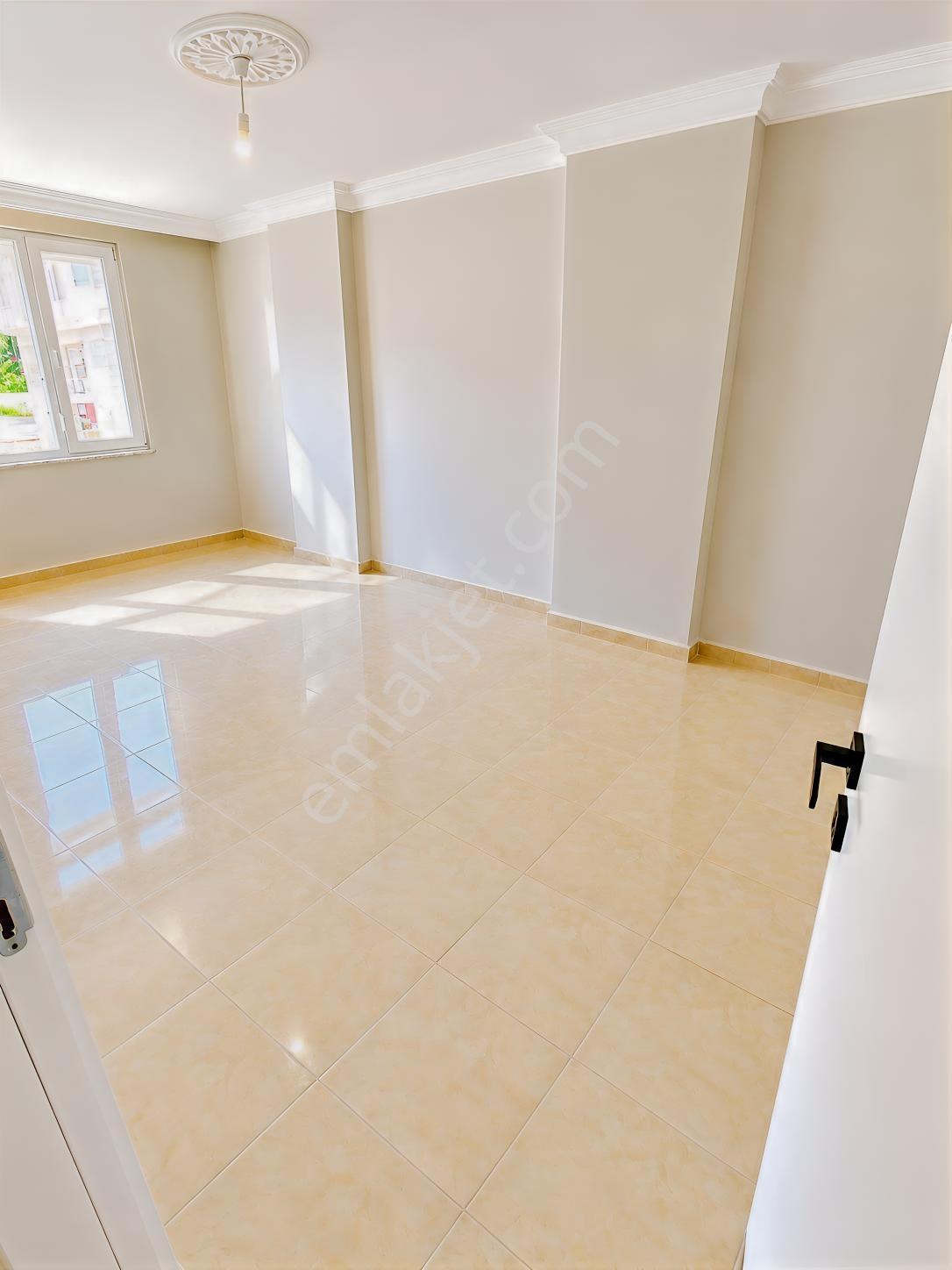 Mahmutlr 3+1 130m2 Havuz Asansör İskanlı Deniz 350m Kelepir Acil — fotoğraf 11