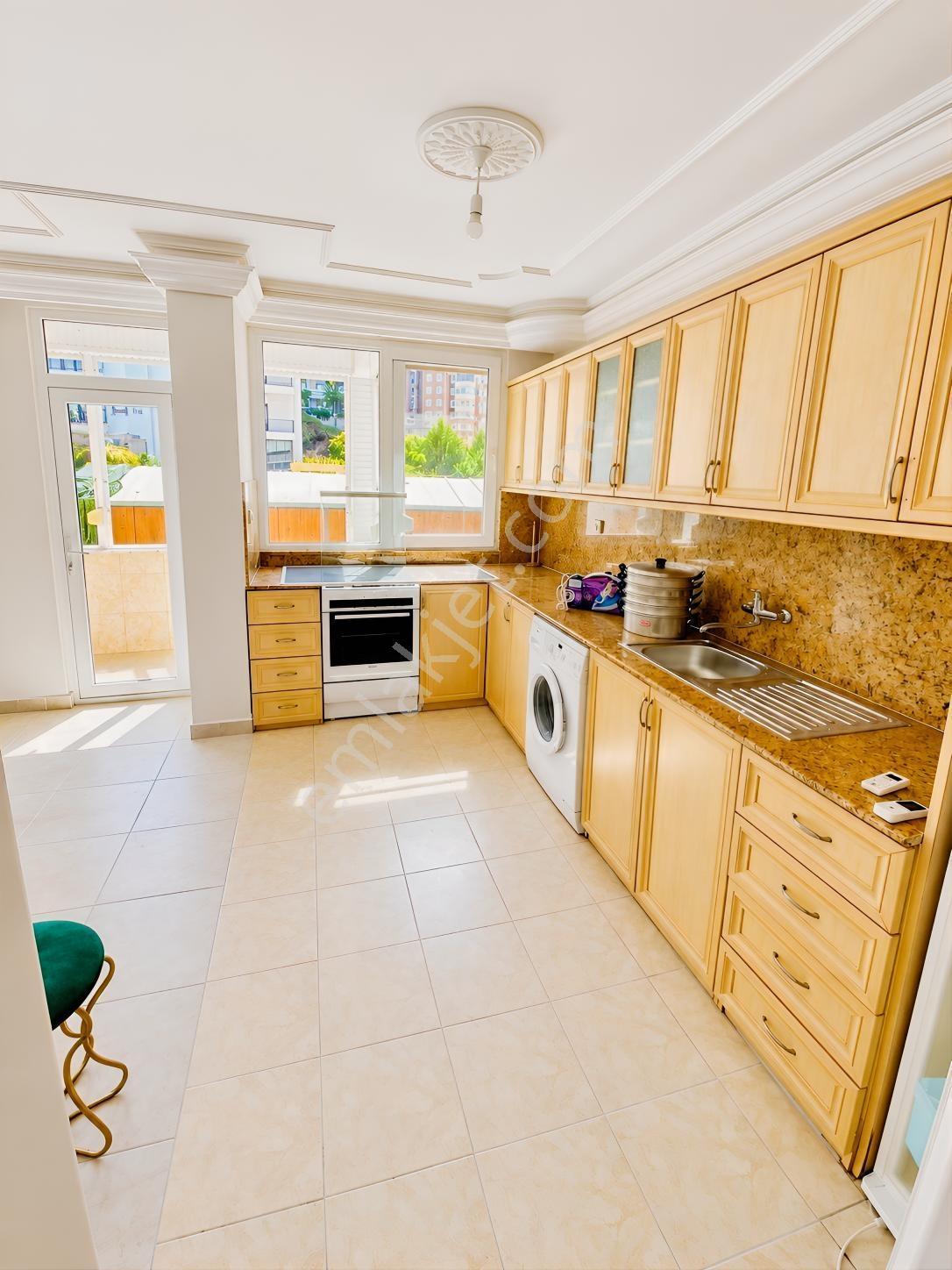 Mahmutlr 3+1 130m2 Havuz Asansör İskanlı Deniz 350m Kelepir Acil — fotoğraf 23