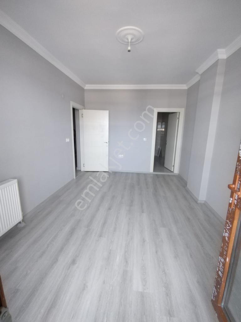 Öğretmen'den Yunus Market Karşısı Ebeveyn Banyolu Balkonlu 3+1 — fotoğraf 11