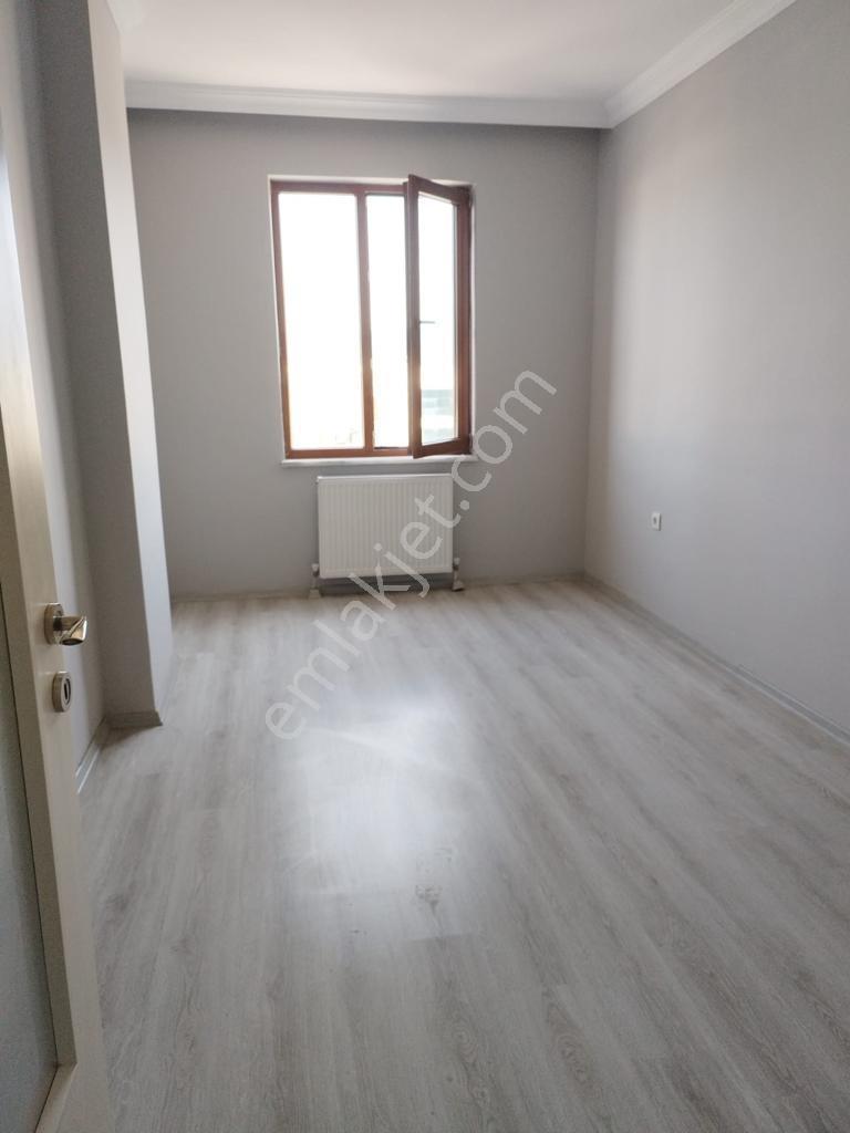 Öğretmen'den Yunus Market Karşısı Ebeveyn Banyolu Balkonlu 3+1 — fotoğraf 15