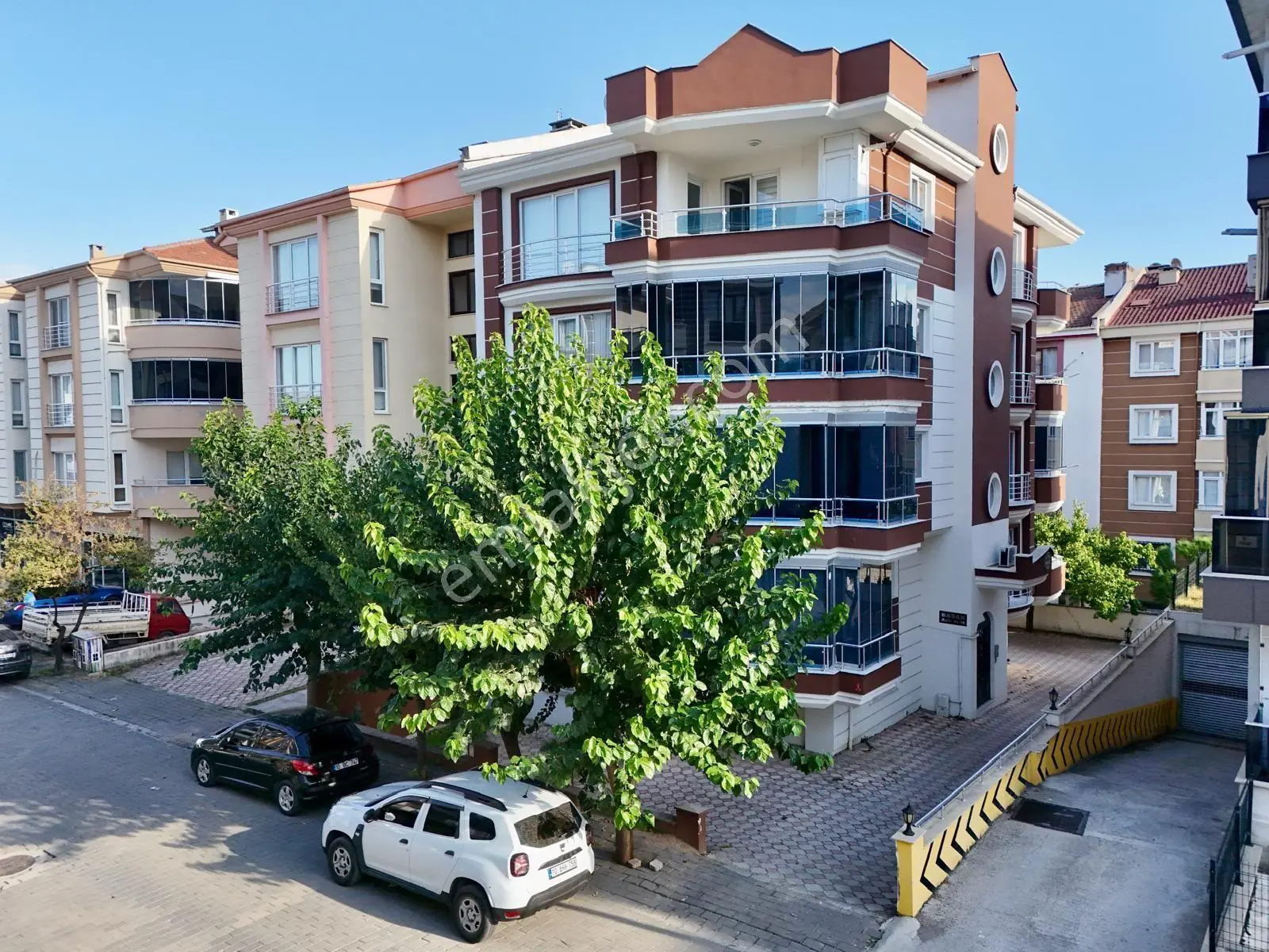 Toygar Mahallesi Satılık 3+1 Geniş Balkonlu Daire