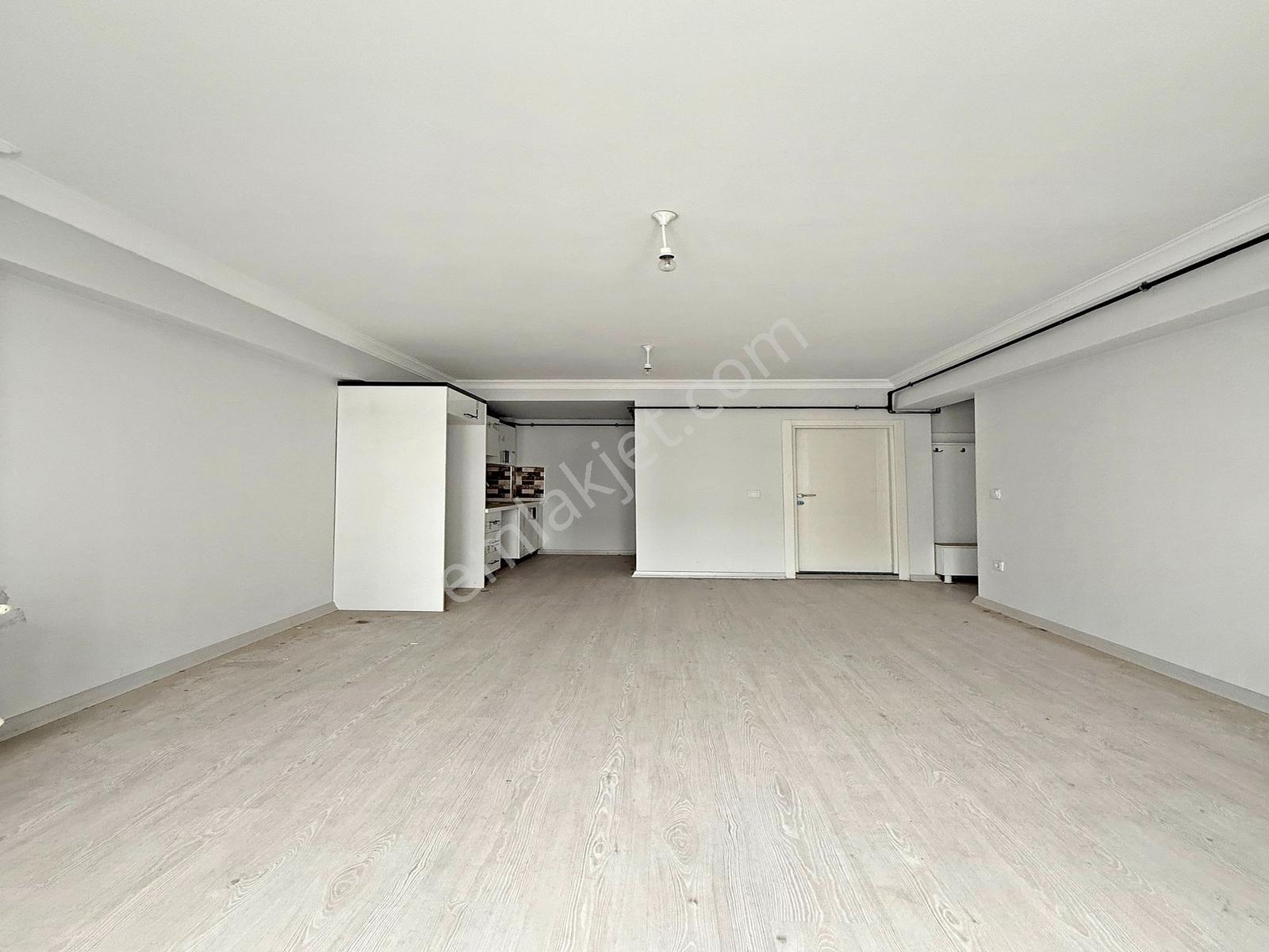 Metrobüse Ve Marmara Park Avm'ye Yürüme Mesafesinde Sitede Daire — fotoğraf 4