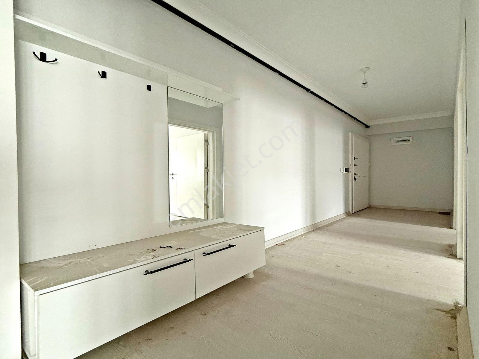 Metrobüse Ve Marmara Park Avm'ye Yürüme Mesafesinde Sitede Daire — fotoğraf 7