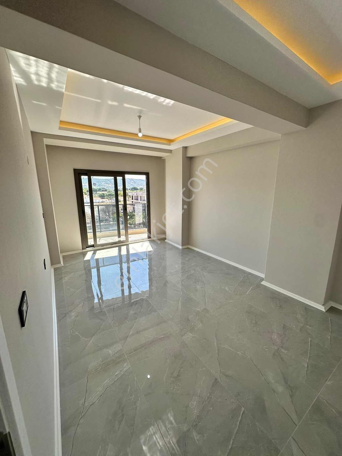 Merkez Gayrimenkulden Satılık 2+1 Ön Cephe Daire — fotoğraf 2