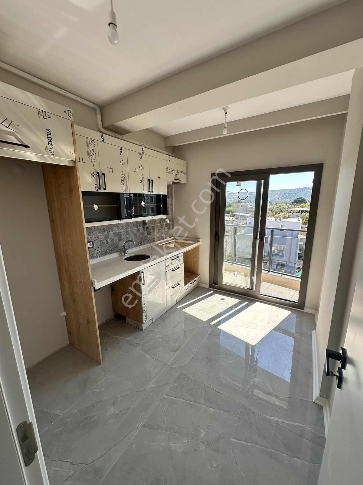Merkez Gayrimenkulden Satılık 2+1 Ön Cephe Daire — fotoğraf 6