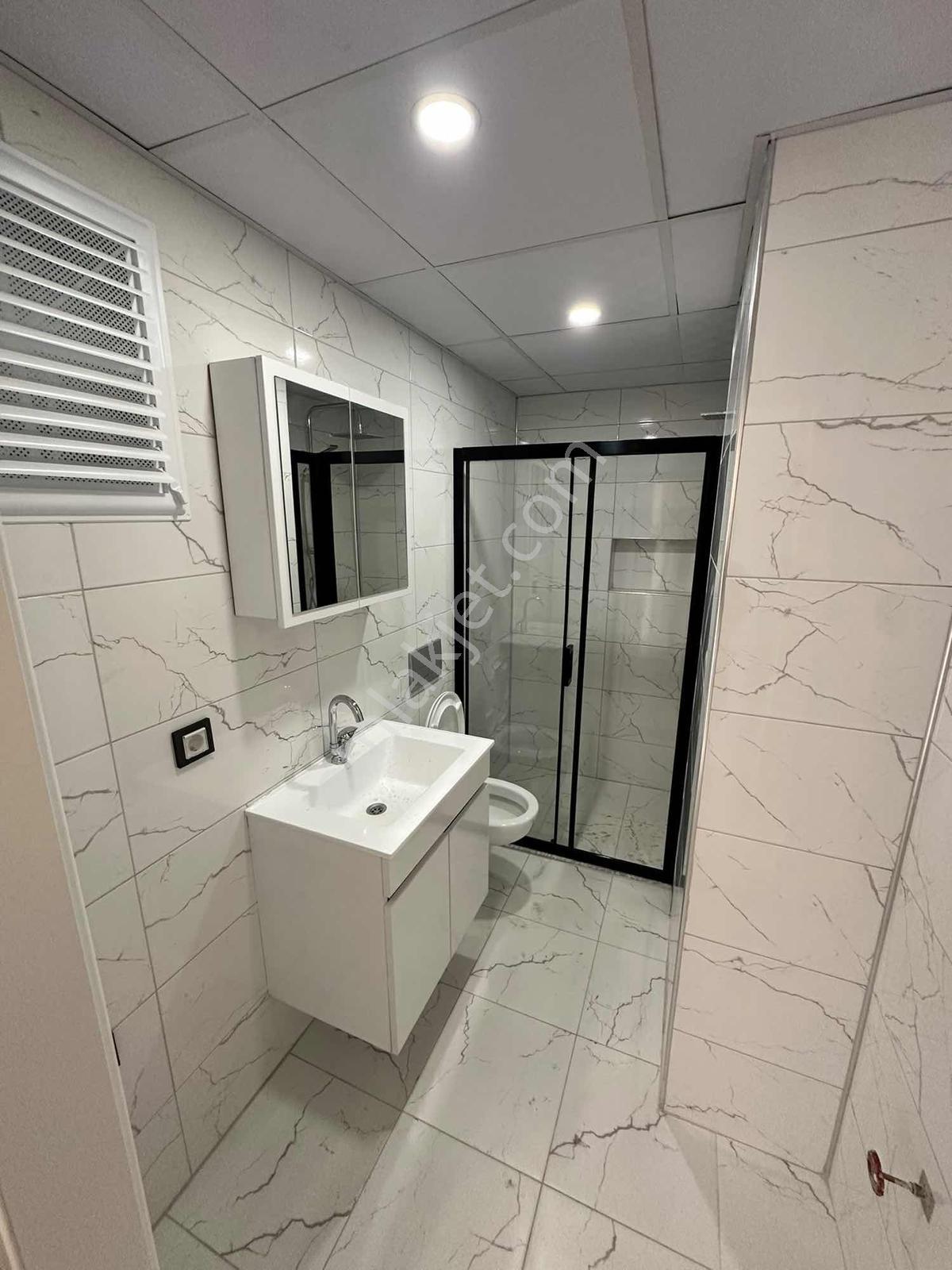 Merkez Gayrimenkulden Satılık 2+1 Ön Cephe Daire — fotoğraf 8