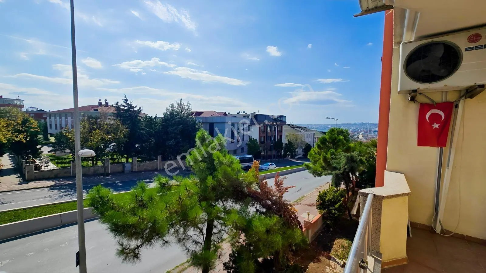 Özgün Emlaktan 2005 Yapımı Kısa Katlı Binada 3+1-120 M2 Daire. — fotoğraf 9