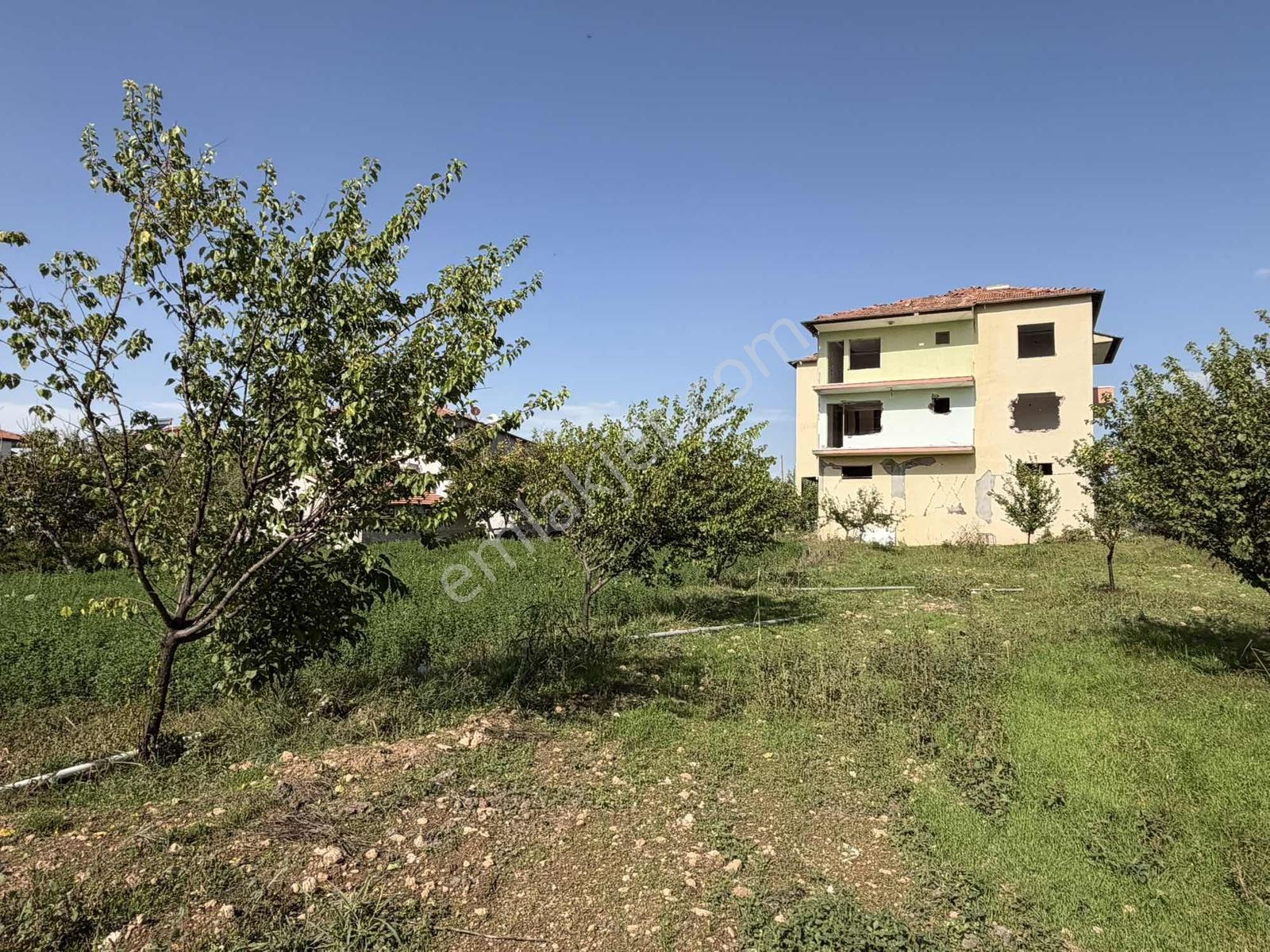 Yusuf Karadağlıdan Topsöğütte Müstakil 1270 M Satılık Bahçe — fotoğraf 8