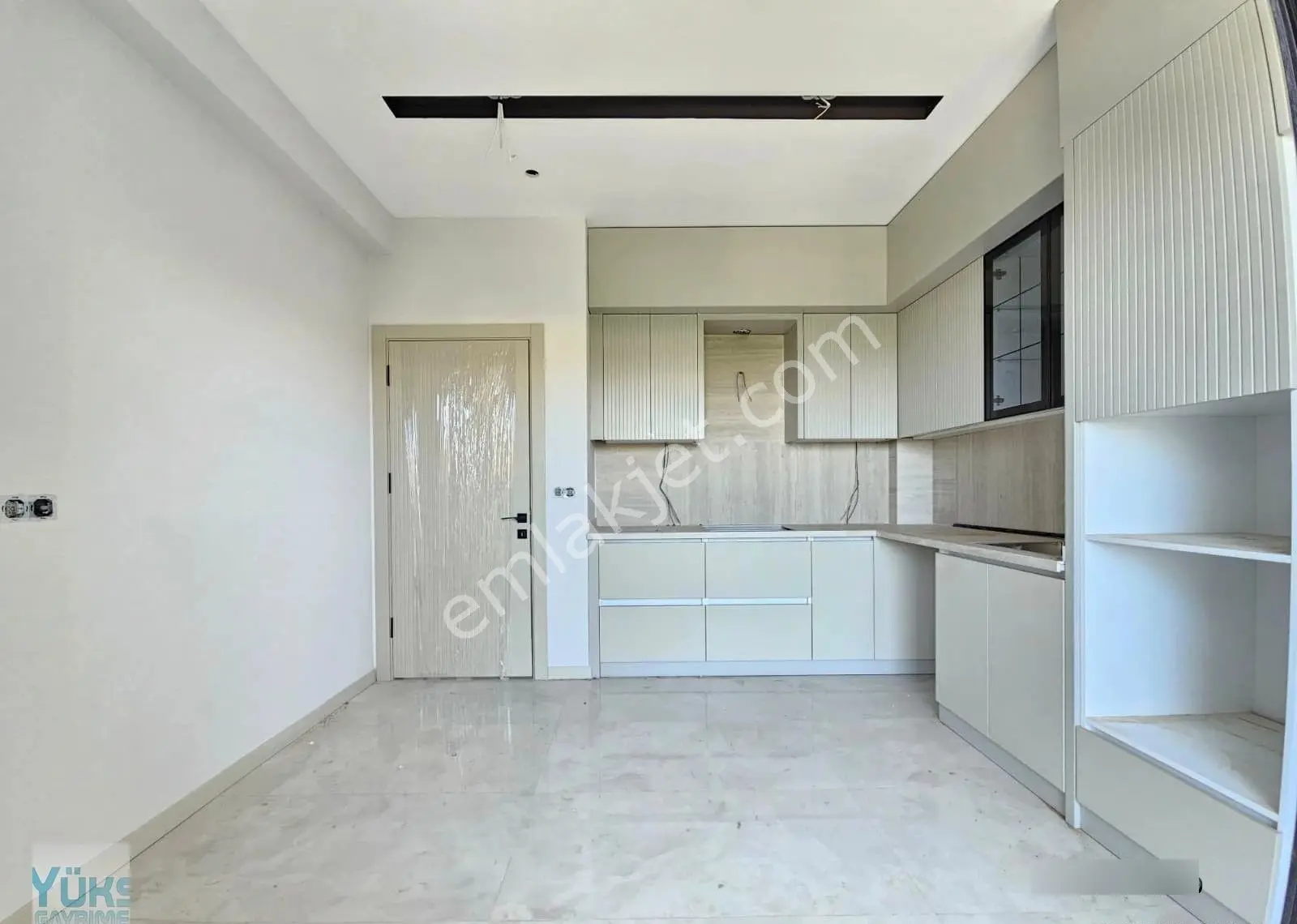 Denizli Şemikler Mahallesinde 3+1 150 M2 Ebeveyn Banyolu Satılık Daireler — fotoğraf 3