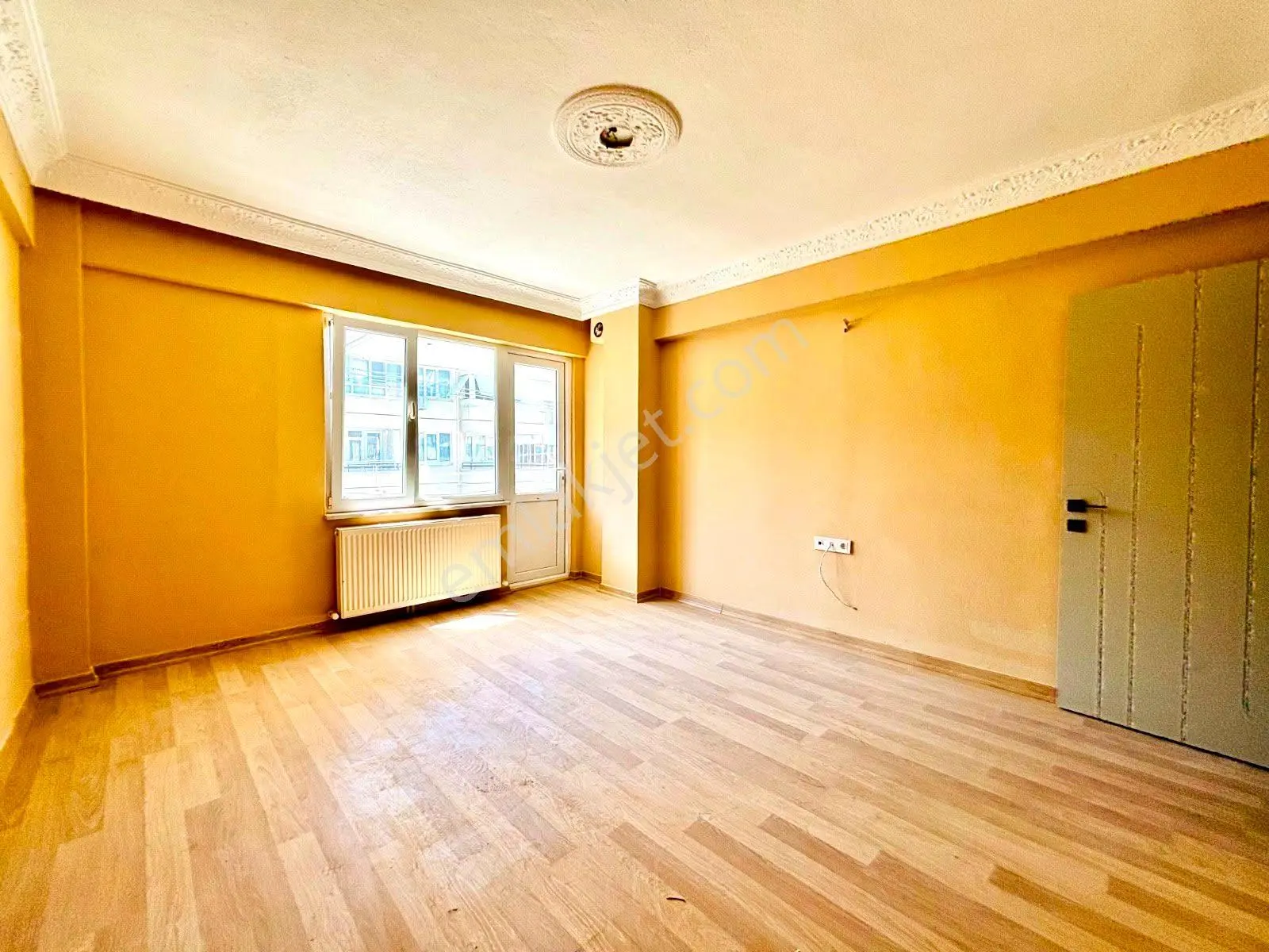 Referans'tan Akçay Merkez'de Denize 500 Metre Ön Cephe Ayrı Mutfak 2+1 Daire — fotoğraf 12